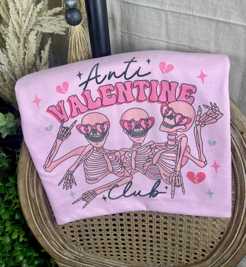 Anti Valentine Club (Gildan Tee)
