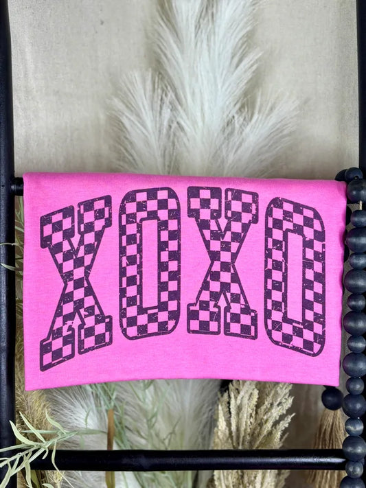 XOXO Checkered (Gildan Tee)